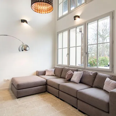 Sleeps 4 Pool Air Con Wifi 빌라